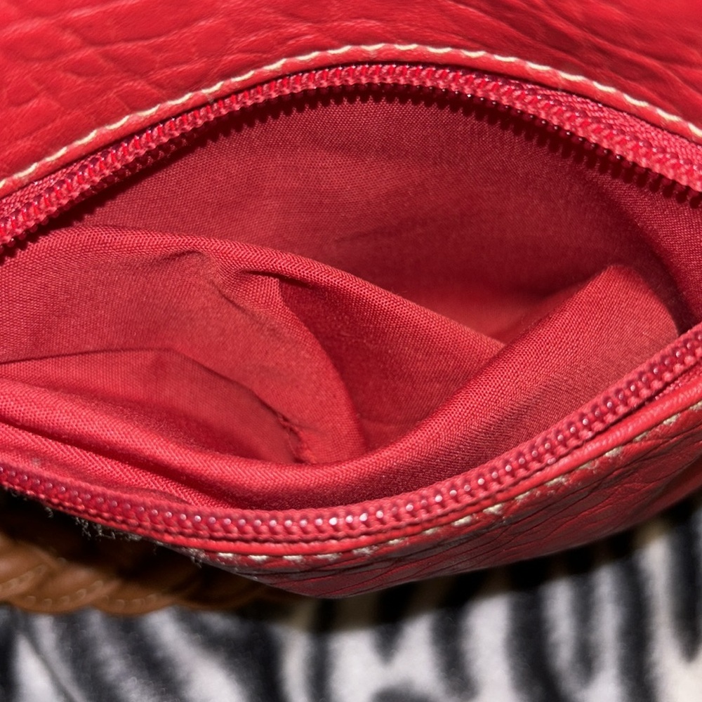 Rosetti Red Orange purse two handles brown accent 2 main inside pockets - Picture 5 of 15
